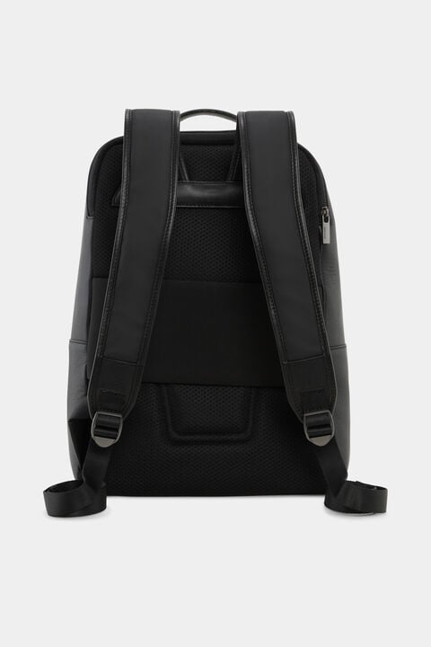 Kiroro Gero Backpack In Black
